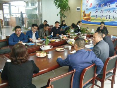 楊縣長一行來我公司參觀指導(dǎo)、洽談新三板上市等問題